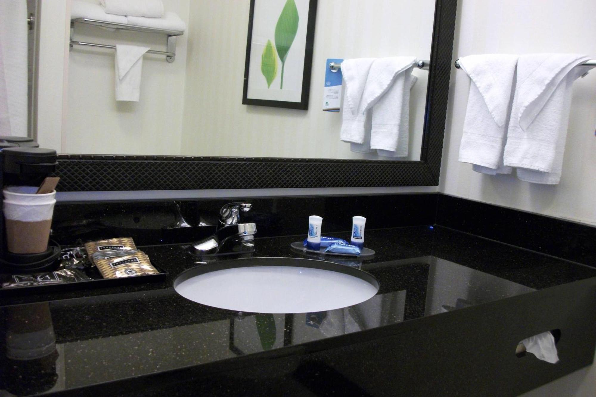 Fairfield Inn And Suites By Marriott Seymour Extérieur photo