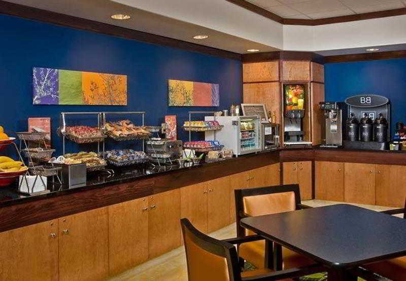 Fairfield Inn And Suites By Marriott Seymour Extérieur photo